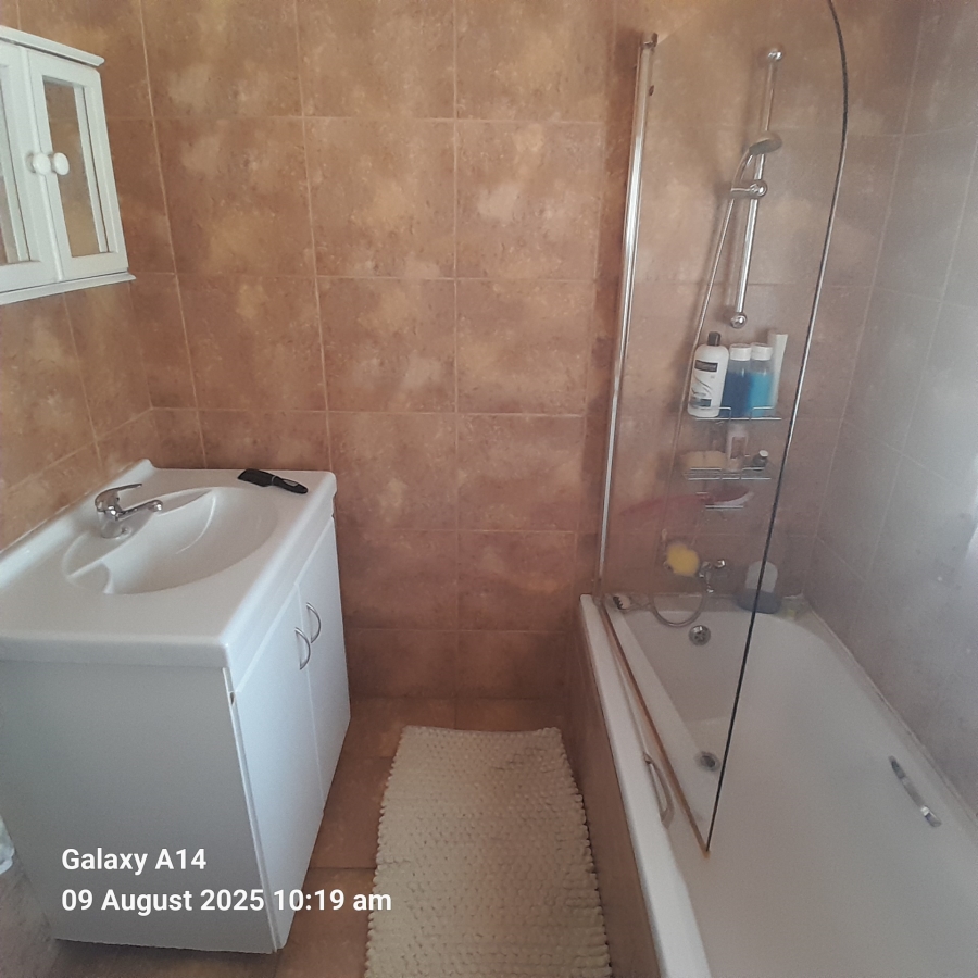 4 Bedroom Property for Sale in Protea Park North West